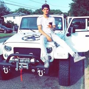 Meet your Posher, Vedat